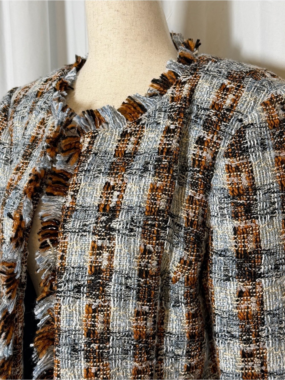 L’Agence Angelina Tweed Jacket Blue Brown Fringe Blazer Size 8 - Picture 7 of 15